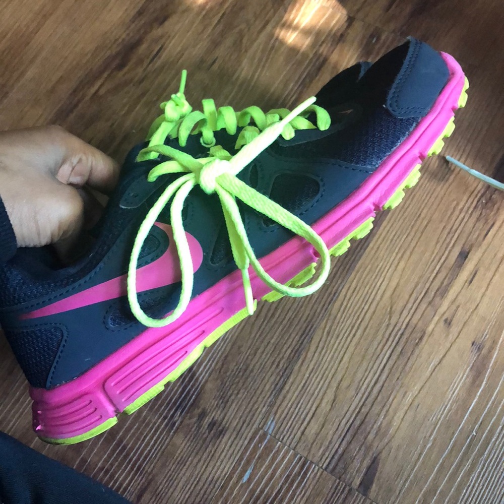 Cute Workout shoes!!! - Picture 1 of 3